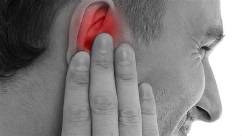 Кровотечение из уха - причины и методы остановки
